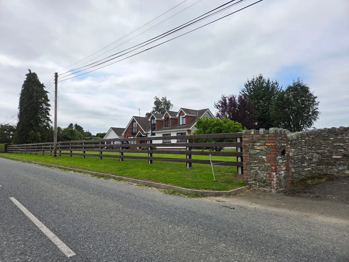Louth Village Fence Installation - A Smart New perimeter